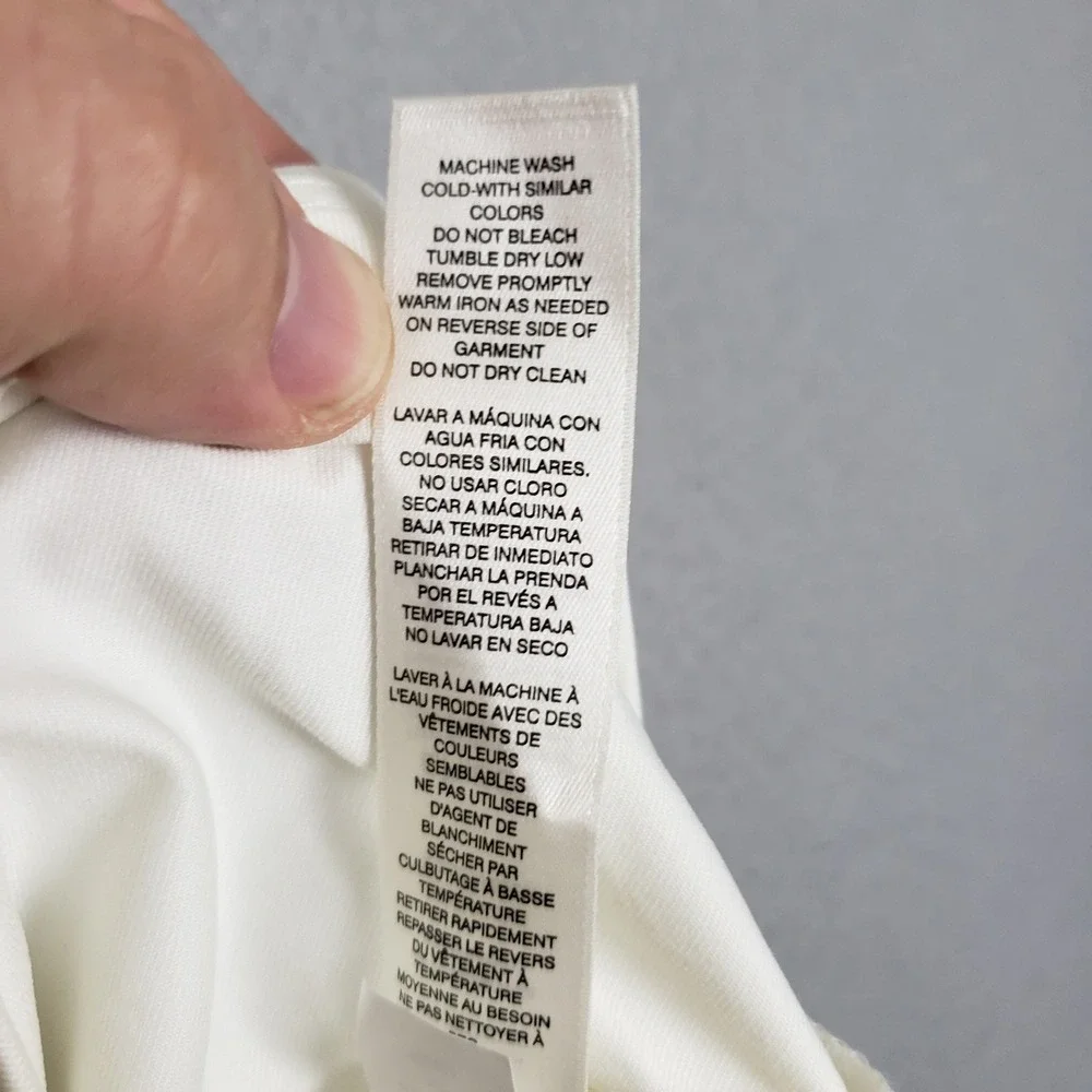 Chico's Size M Basic Solid White Knit Tank Top Minimalist Closet Staple Capsule - Picture 8 of 9